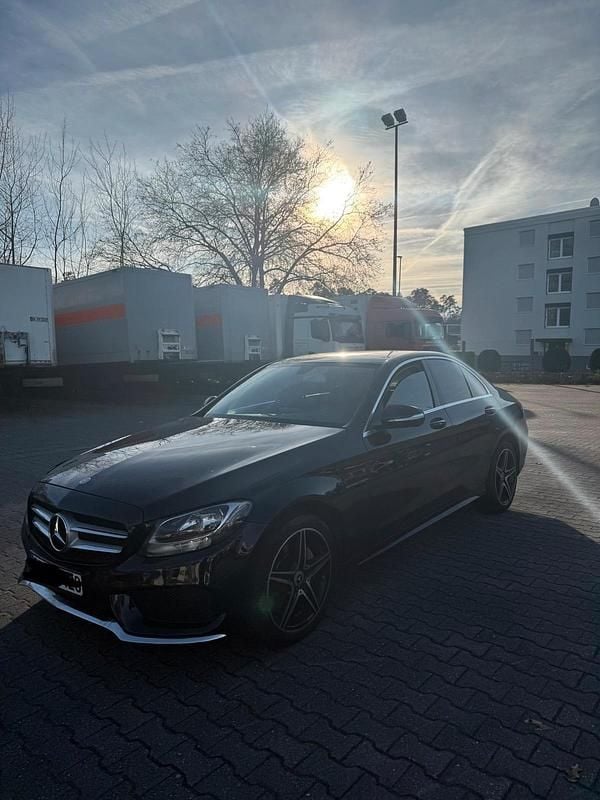 Gebraucht Mercedes C220 163 PS (119 kW) 2014 Schwarz Limousine