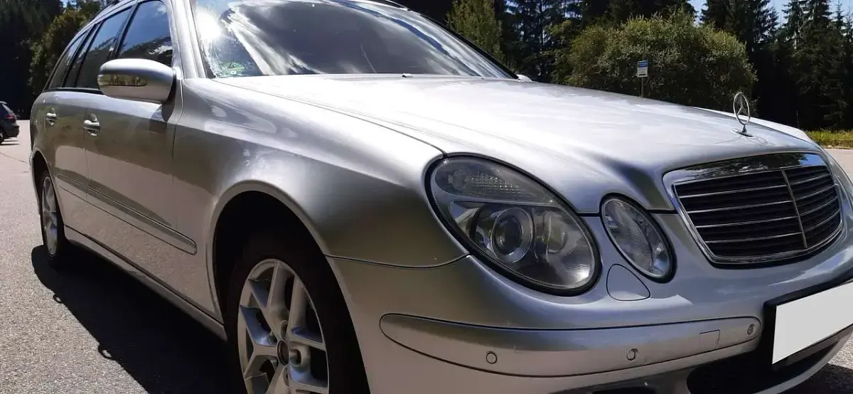 Gebraucht Mercedes E220 Elegance 150 PS (110 kW) 2005 Silber Kombi