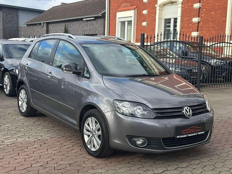 Gebraucht VW Golf Plus Cross 105 PS (77 kW) 2011 United grey metallic Van / Kleinbus