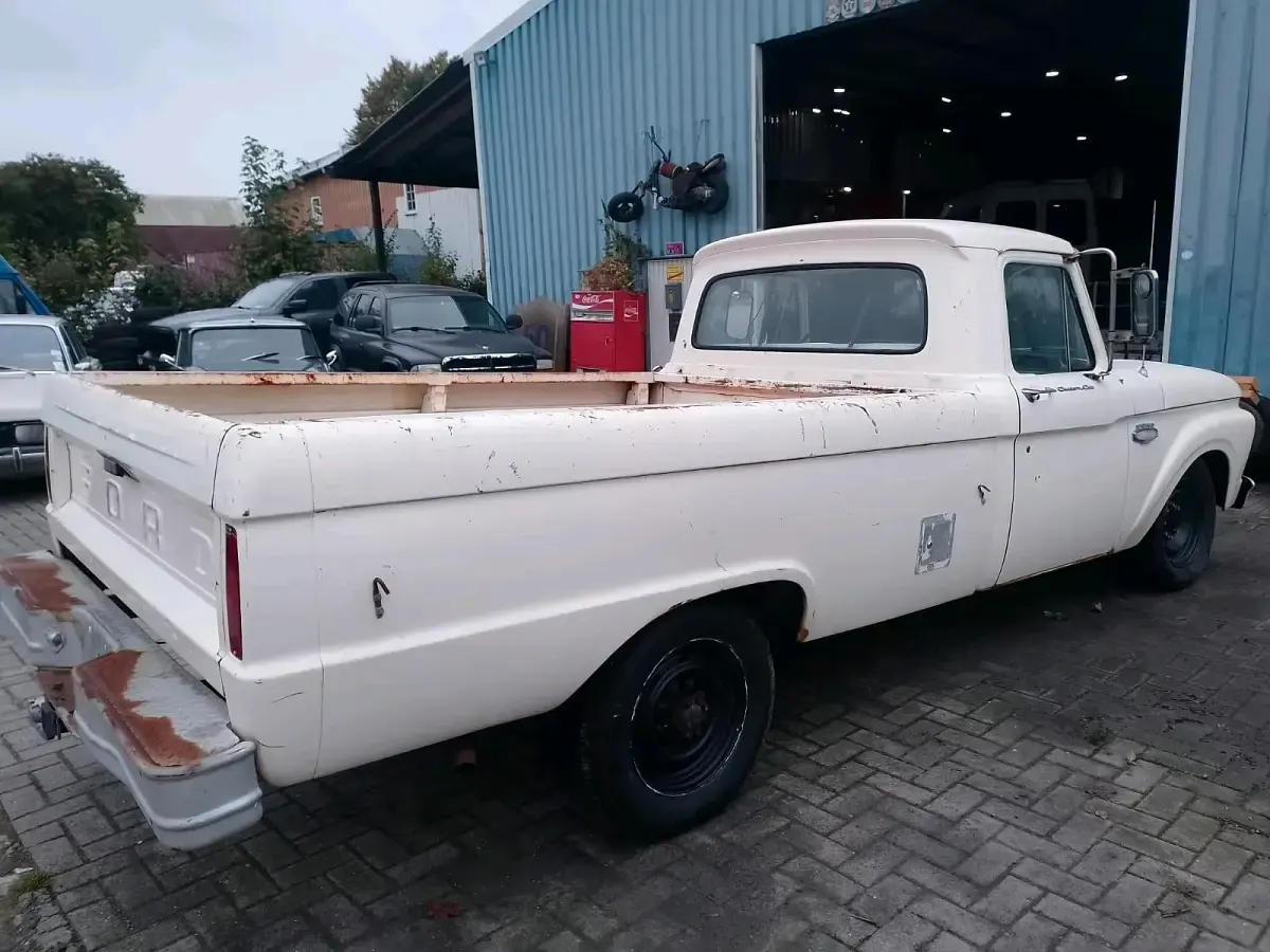 Brugt Ford V8 1966