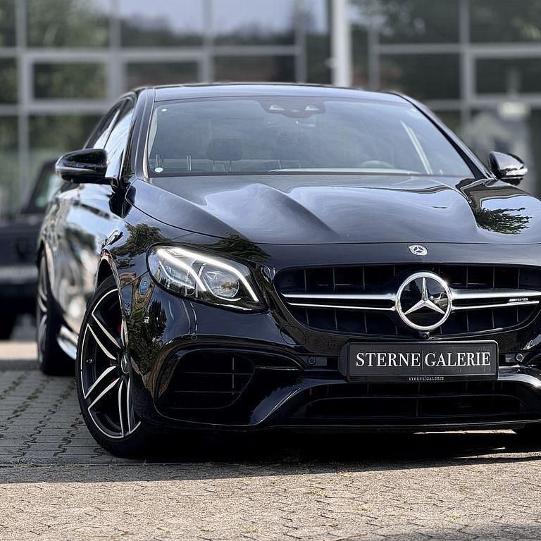 Schwarz Gebraucht 2019 Mercedes E63 AMG AMG Limousine | 78.900 € (Fairer Preis) - Bild 1/4