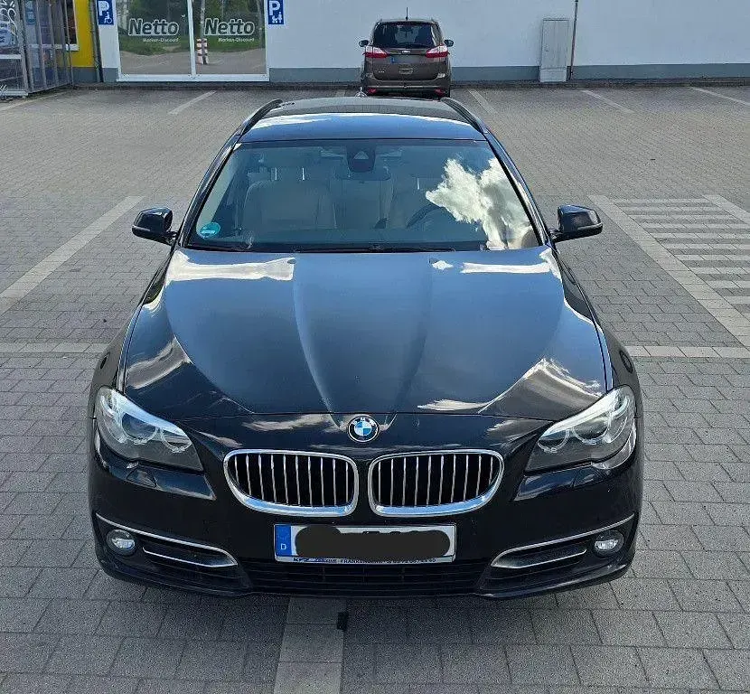 Gebraucht BMW 520 Luxury Line 190 PS (139 kW) 2016 Schwarz Kombi