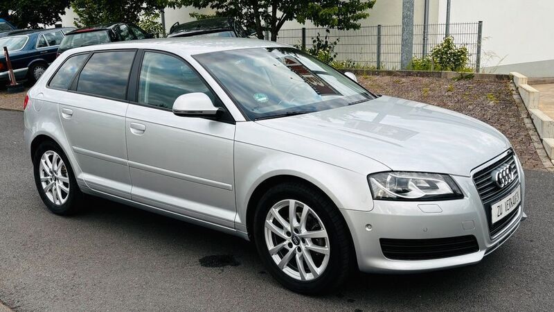 Silber Gebraucht 2009 Audi A3 Sportback Ambition Limousine | 4.300 € (Fairer Preis) - Bild 1/4