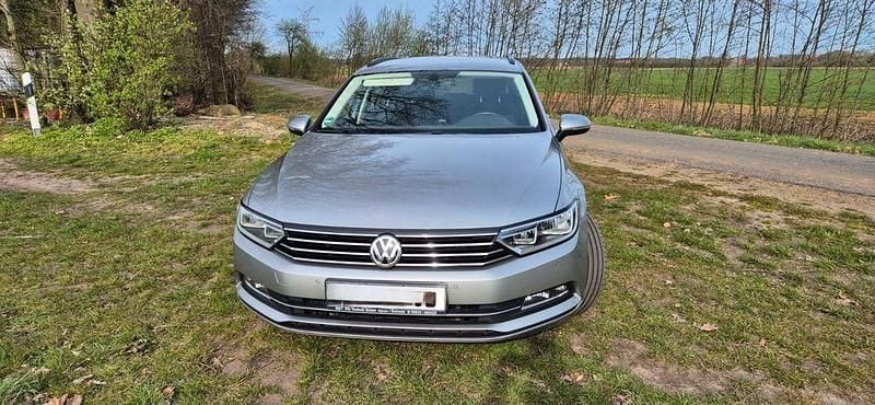 Second-hand VW Passat 150 CP (110 kW) 2015 Argintiu Break