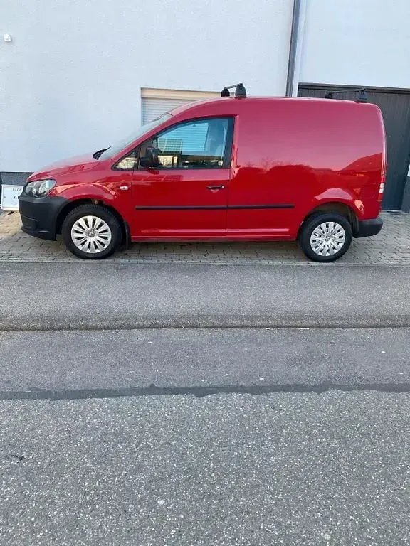Second-hand VW Caddy 109 CP (80 kW) 2011 Negru Monovolum
