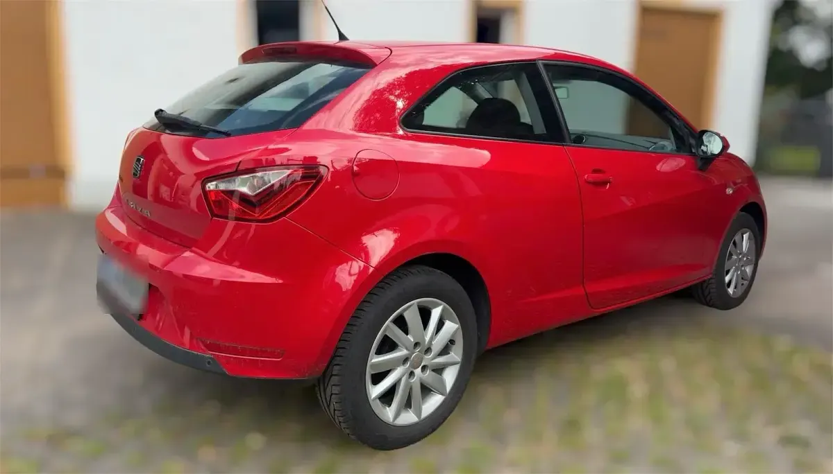 Gebraucht Seat Ibiza 86 PS (63 kW) 2012 Rot Kleinwagen