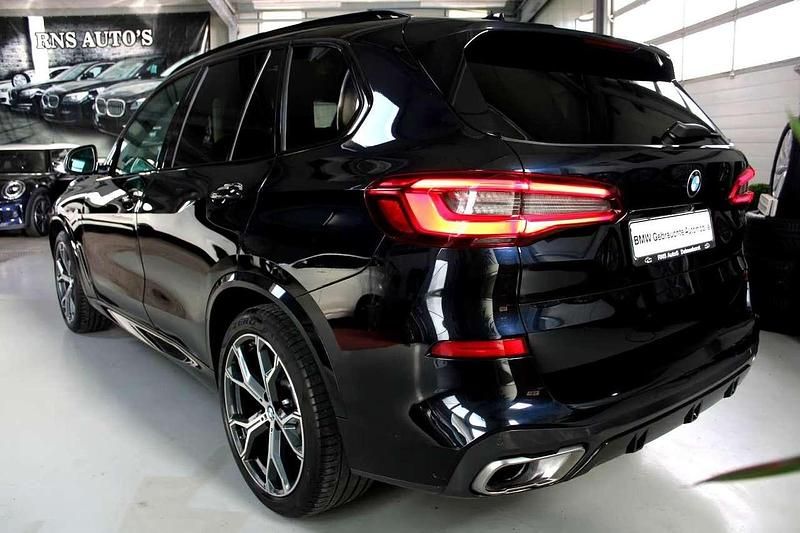 Second-hand BMW X5 Performance 400 CP (294 kW) 2019 Negru SUV