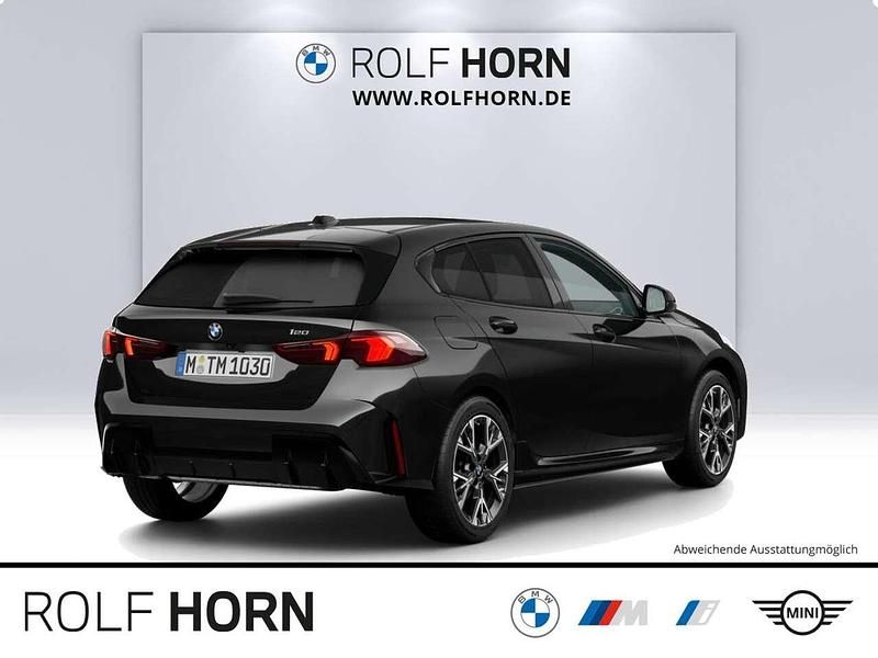 Neu BMW 114 170 PS (125 kW) 2026 Black saphire metallic Kleinwagen