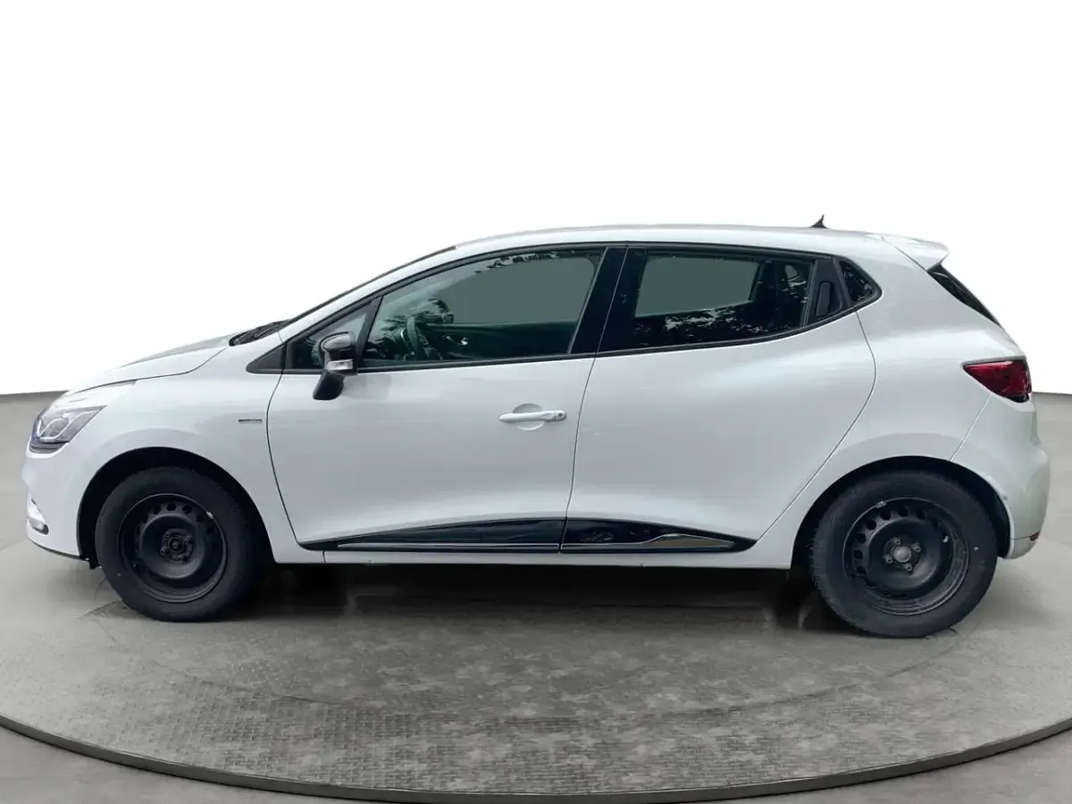 Gebraucht Renault Clio IV LIMITED 73 PS (53 kW) 2018 Gletscherweiss Limousine
