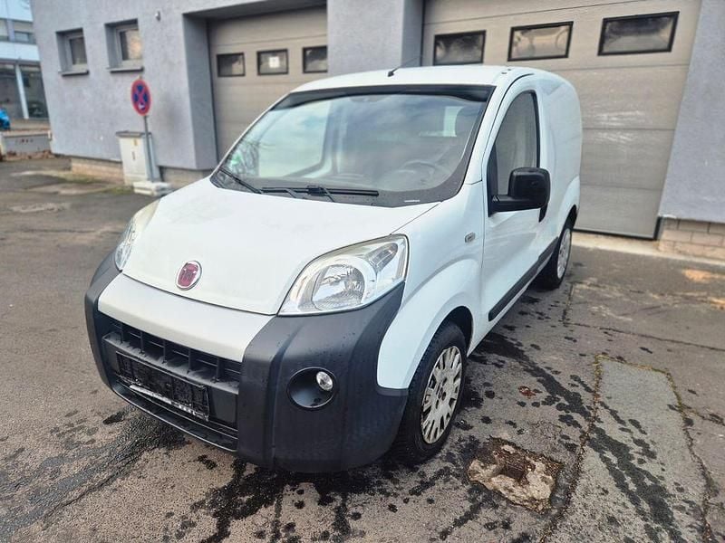 Gebraucht Fiat Fiorino 95 PS (69 kW) 2011 Weiß Van / Kleinbus