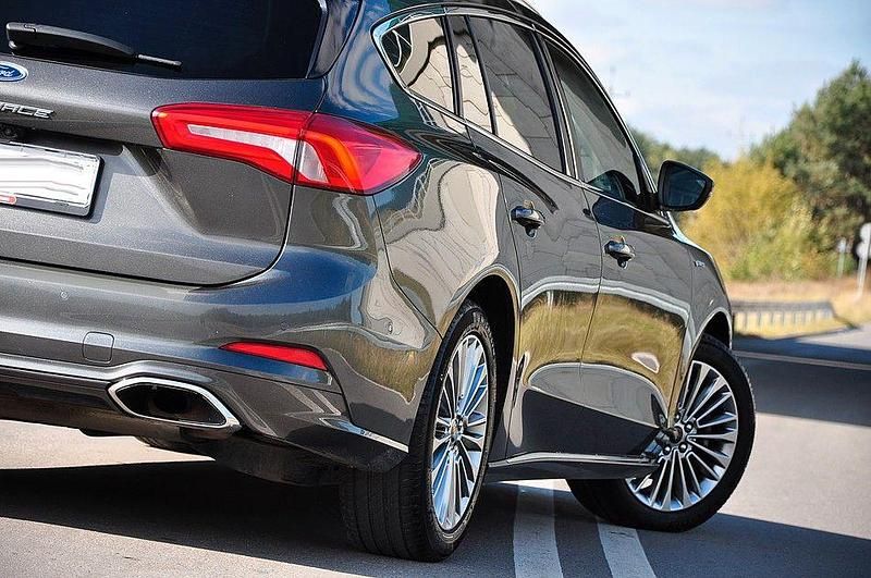 Gebraucht Ford Focus Vignale 150 PS (110 kW) 2021 Grau Limousine