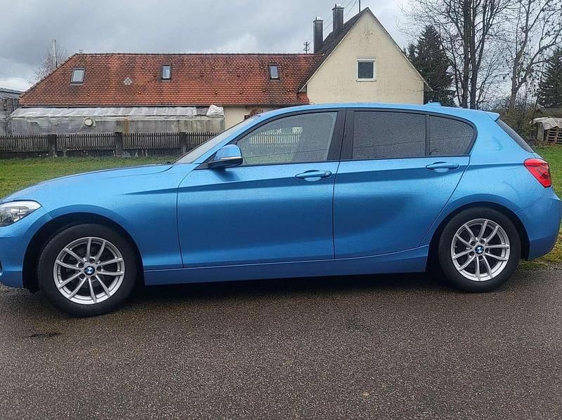 Gebraucht BMW 118 Advantage 150 PS (110 kW) 2018 Seaside blue metallic Kleinwagen