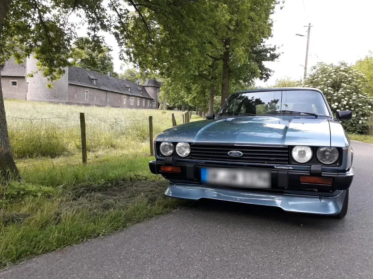 Używany Ford Capri 160 KM (117 kW) 1981 Niebieski Coupe