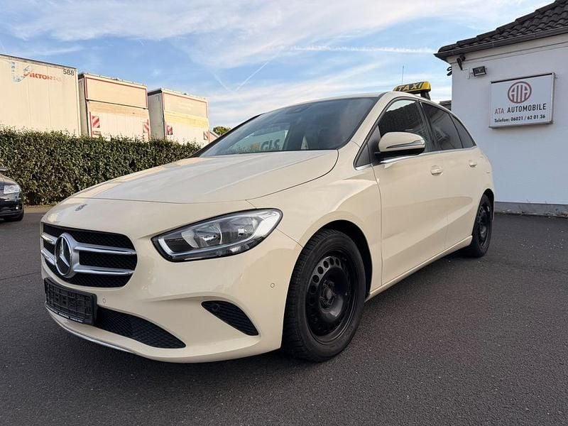 Gebraucht Mercedes B180 116 PS (85 kW) 2019 Van / Kleinbus