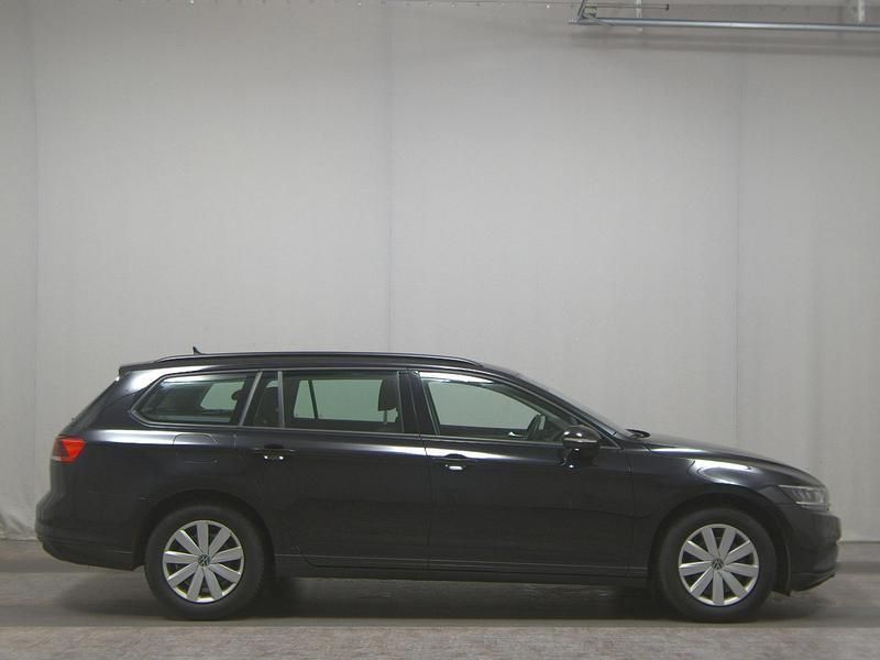 Schwarz Gebraucht 2022 VW Passat Conceptline Kombi | 14.980 € (Superpreis) - Bild 1/4