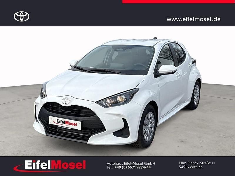 Weiß Neu 2025 Toyota Yaris Hybrid Business Edition Limousine | 23.960 € (Guter Preis) - Bild 1/4