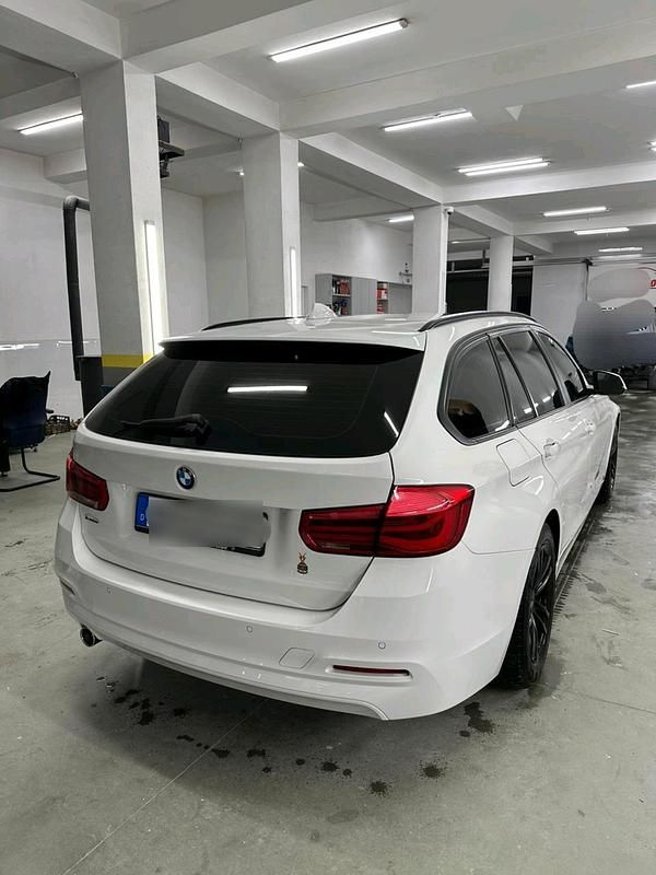 Gebraucht BMW 318 150 PS (110 kW) 2017 Weiß Kombi