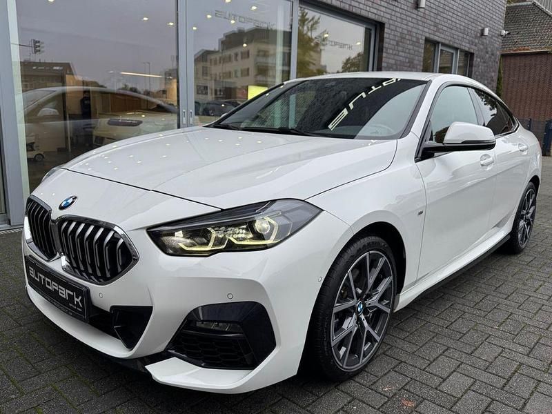 Weiß Gebraucht 2024 BMW 218 M Sport Coupé | 25.890 € (Guter Preis) - Bild 1/4