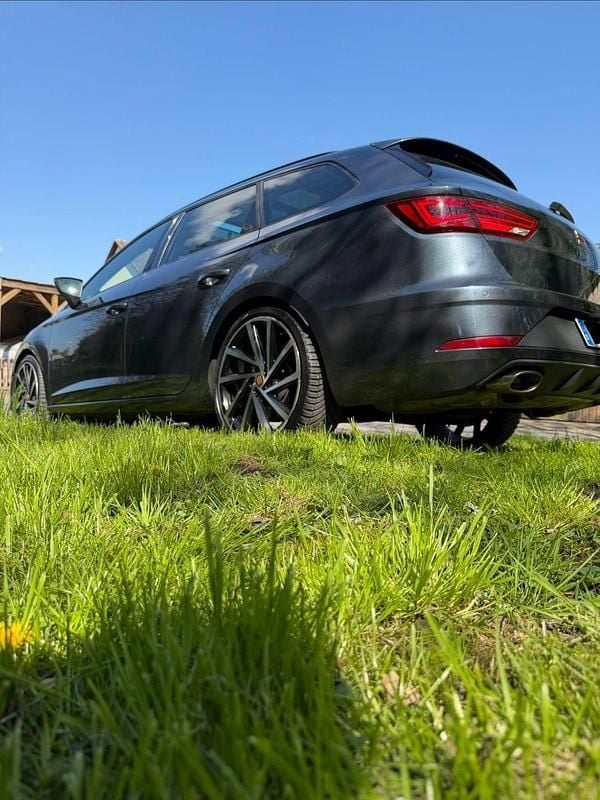 Gebraucht Seat Leon ST 4Drive 300 PS (220 kW) 2018 Grau Kombi