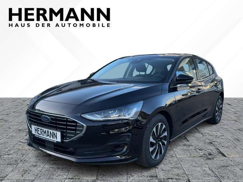 Agate black metallic (pn4gm) Neu 2025 Ford Focus Titanium Limousine | 29.271 € (Fairer Preis) - Bild 1/4