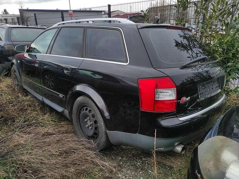 Gebraucht Audi A4 163 PS (119 kW) 2002 Schwarz Kombi