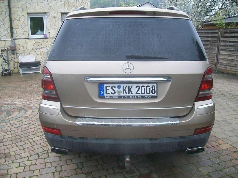 Gebraucht Mercedes GL320 224 PS (164 kW) 2007 Gold metallic SUV