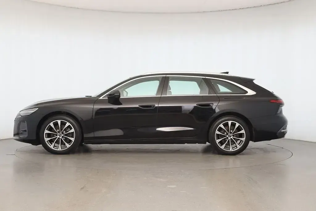 Gebraucht Audi A6 Ambiente 204 PS (150 kW) 2025 Mythosschwarz Kombi