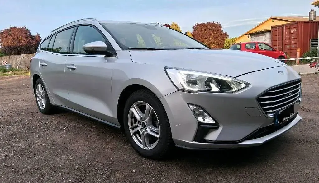 Gebraucht Ford Focus 120 PS (88 kW) 2021 Silber Kombi