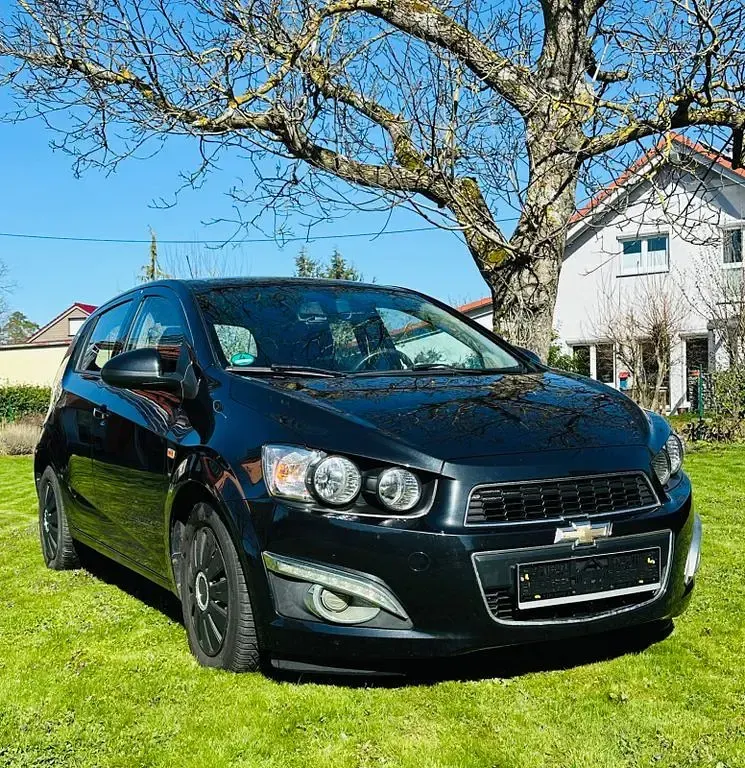 Gebraucht Chevrolet Aveo LT 101 PS (74 kW) 2012 Schwarz Limousine
