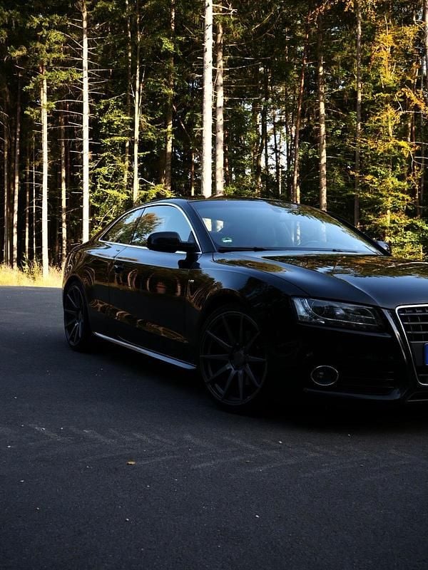 Schwarz Gebraucht 2011 Audi A5 Coupé | 8.500 € (Guter Preis) - Bild 1/4