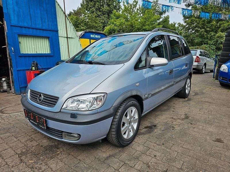 Grau Gebraucht 2002 Opel Zafira Van / Kleinbus | 3.190 € (Fairer Preis) - Bild 1/4