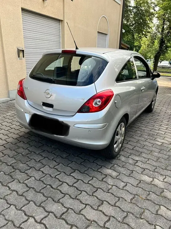 Gebraucht Opel Corsa 80 PS (58 kW) 2008 Silber Kleinwagen