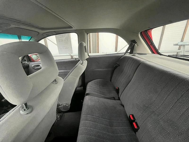 Gebraucht Opel Corsa 45 PS (33 kW) 1996 Rot Kleinwagen