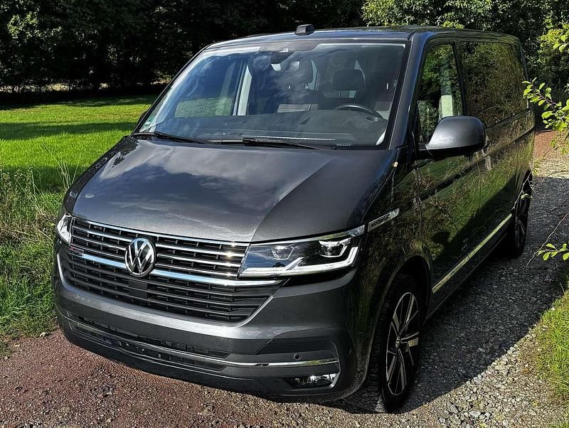 Gebraucht VW Multivan Highline 199 PS (146 kW) 2019 Grau Van