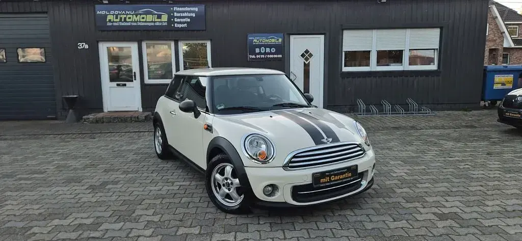 Used Mini ONE 98 HP (72 kW) 2011 Yellow Hatchback