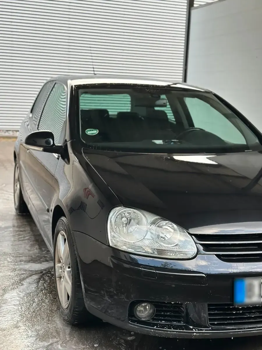 Gebraucht VW Golf V 80 PS (58 kW) 2008 Schwarz Kleinwagen