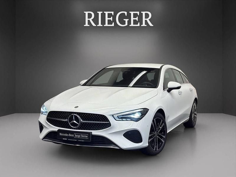 Weiß Gebraucht 2024 Mercedes CLA220 Shooting Brake Progressive Kombi | 31.899 € (Guter Preis) - Bild 1/4