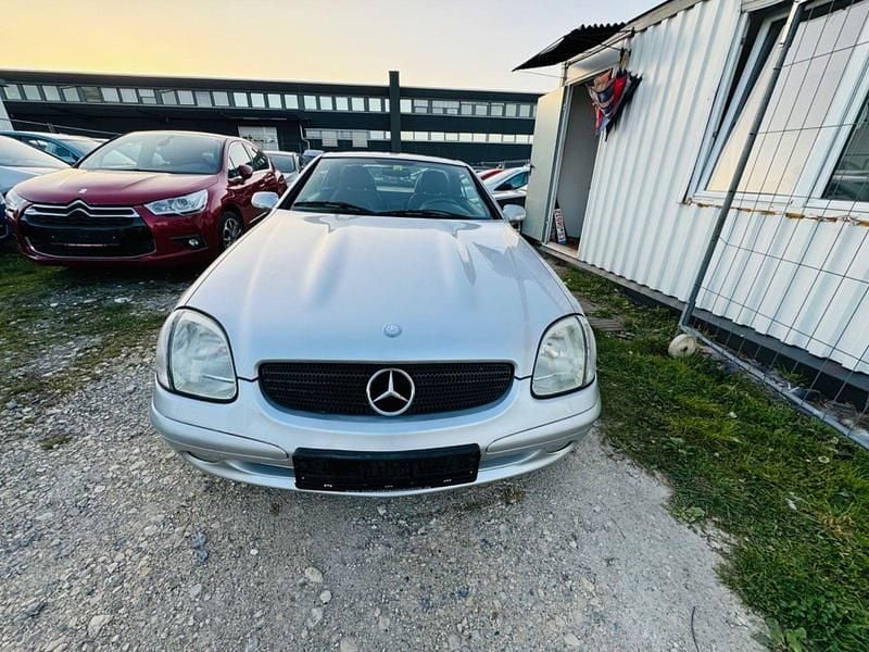 Gebraucht Mercedes SLK200 163 PS (119 kW) 2002 Silber Cabrio