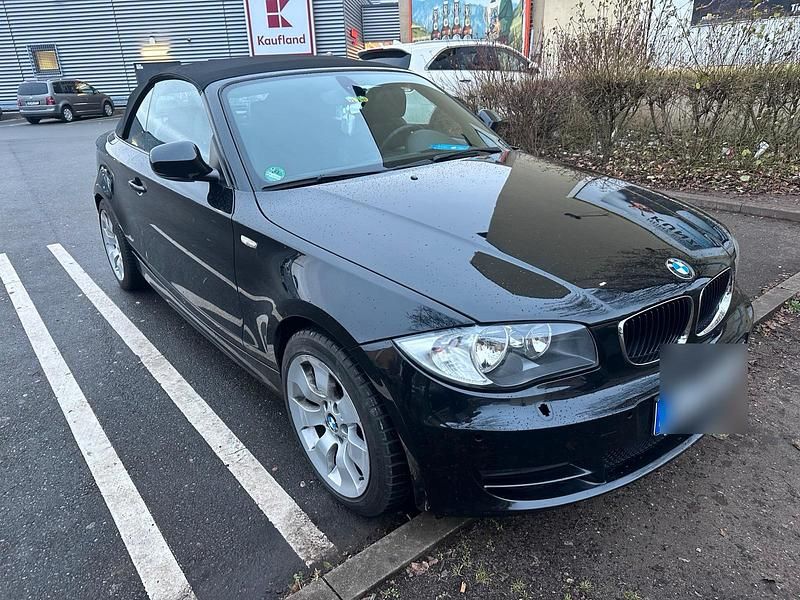 Schwarz Gebraucht 2010 BMW 118 Cabriolet Cabrio | 5.300 € (Fairer Preis) - Bild 1/4