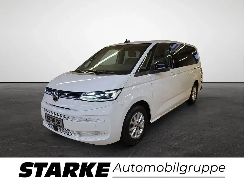 Gebraucht VW Multivan Life 150 PS (110 kW) 2025 Weiß Van / Kleinbus