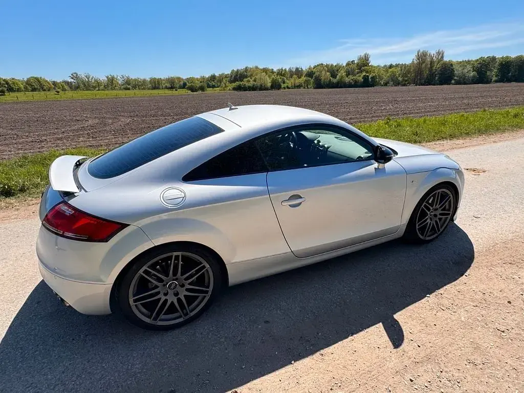 Używany Audi TT S-Line 200 KM (147 kW) 2008 Srebrny Coupe