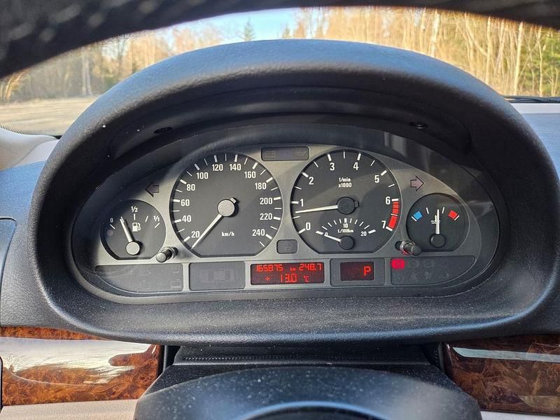 Gebraucht BMW 320 150 PS (110 kW) 1999 Blau Limousine