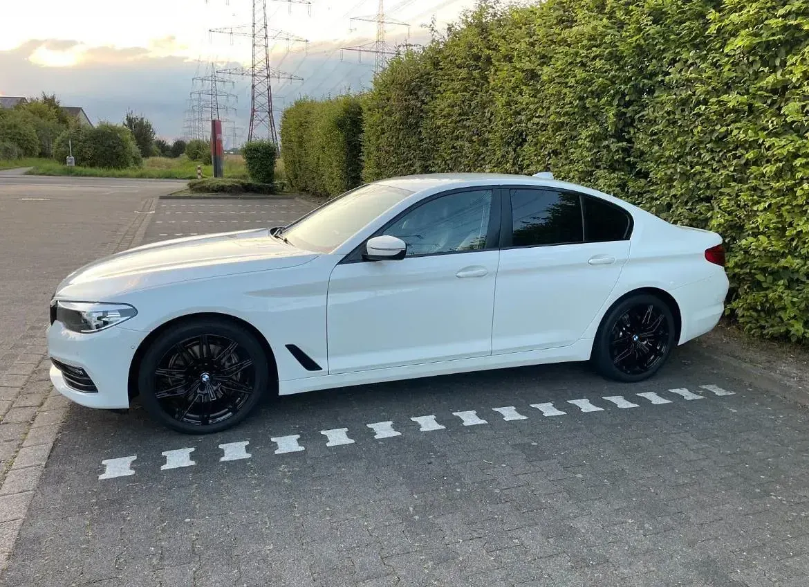 Gebraucht BMW 540 340 PS (250 kW) 2019 Weiß Limousine