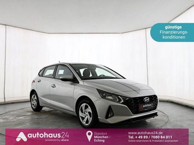 Silber Gebraucht 2021 Hyundai i20 Select Kleinwagen | 11.880 € (Guter Preis) - Bild 1/4