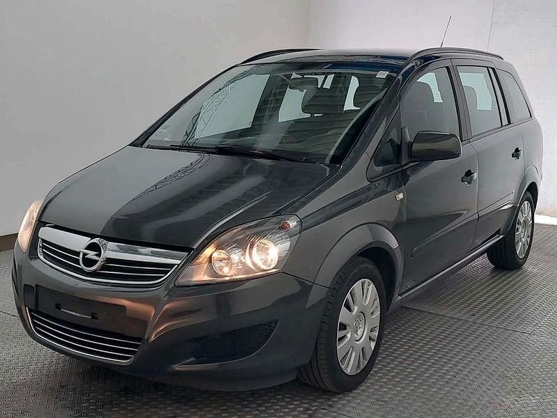 Phantom/rocky/asteroid grey Gebraucht 2013 Opel Zafira Family Van / Kleinbus | 6.993 € (Etwas zu teuer) - Bild 1/4