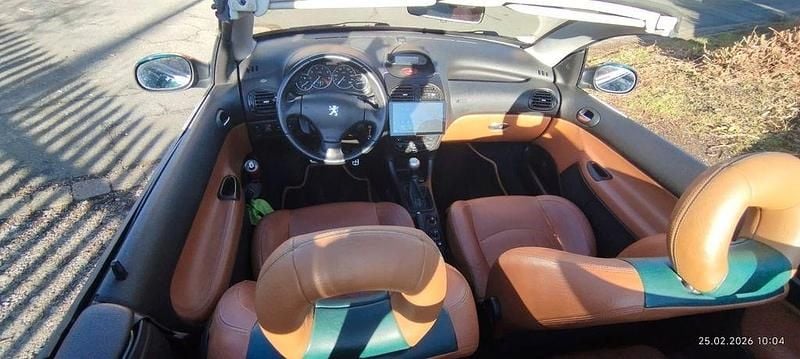 Gebraucht Peugeot 206 CC Roland Garros 109 PS (80 kW) 2004 Grün Cabrio
