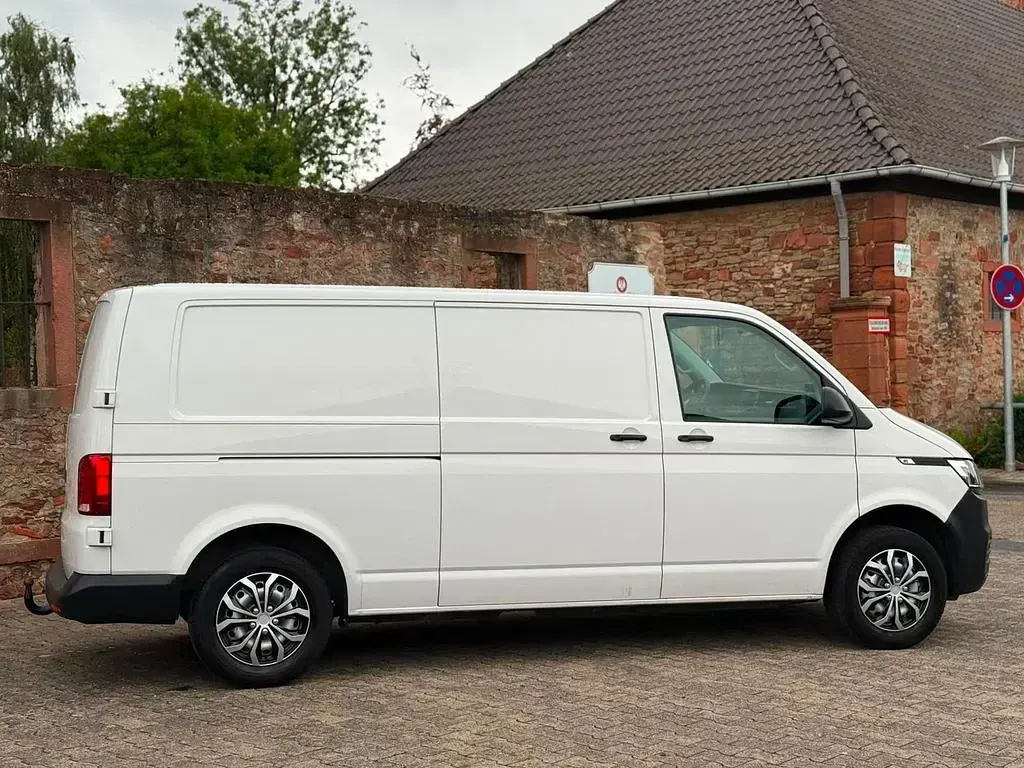 Gebraucht VW T6.1 110 PS (80 kW) 2021 Weiß Van