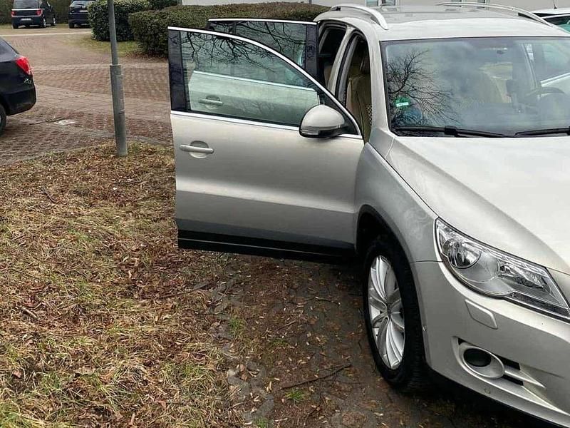 Gebraucht VW Tiguan Sport 110 PS (80 kW) 2011 Silber SUV