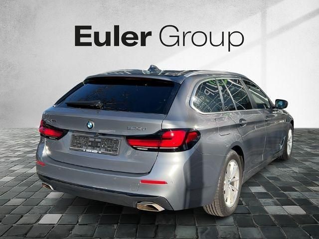 Gebraucht BMW 530 286 PS (210 kW) 2023 Grau Kombi