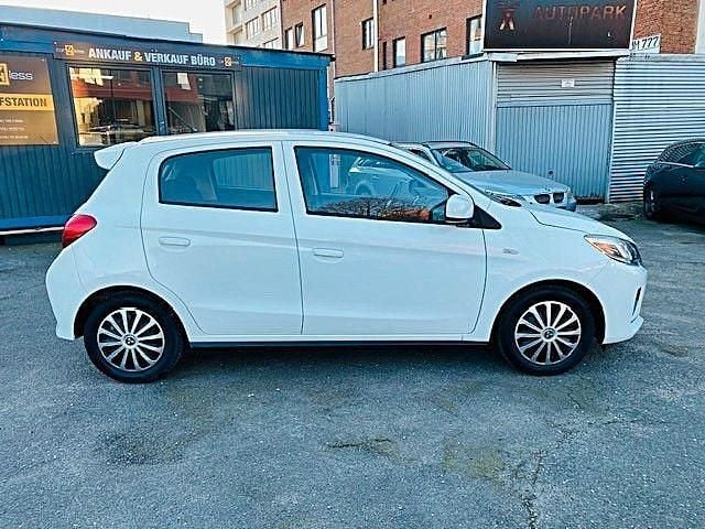 Gebraucht Mitsubishi Space Star Select 71 PS (52 kW) 2024 Weiß Kleinwagen